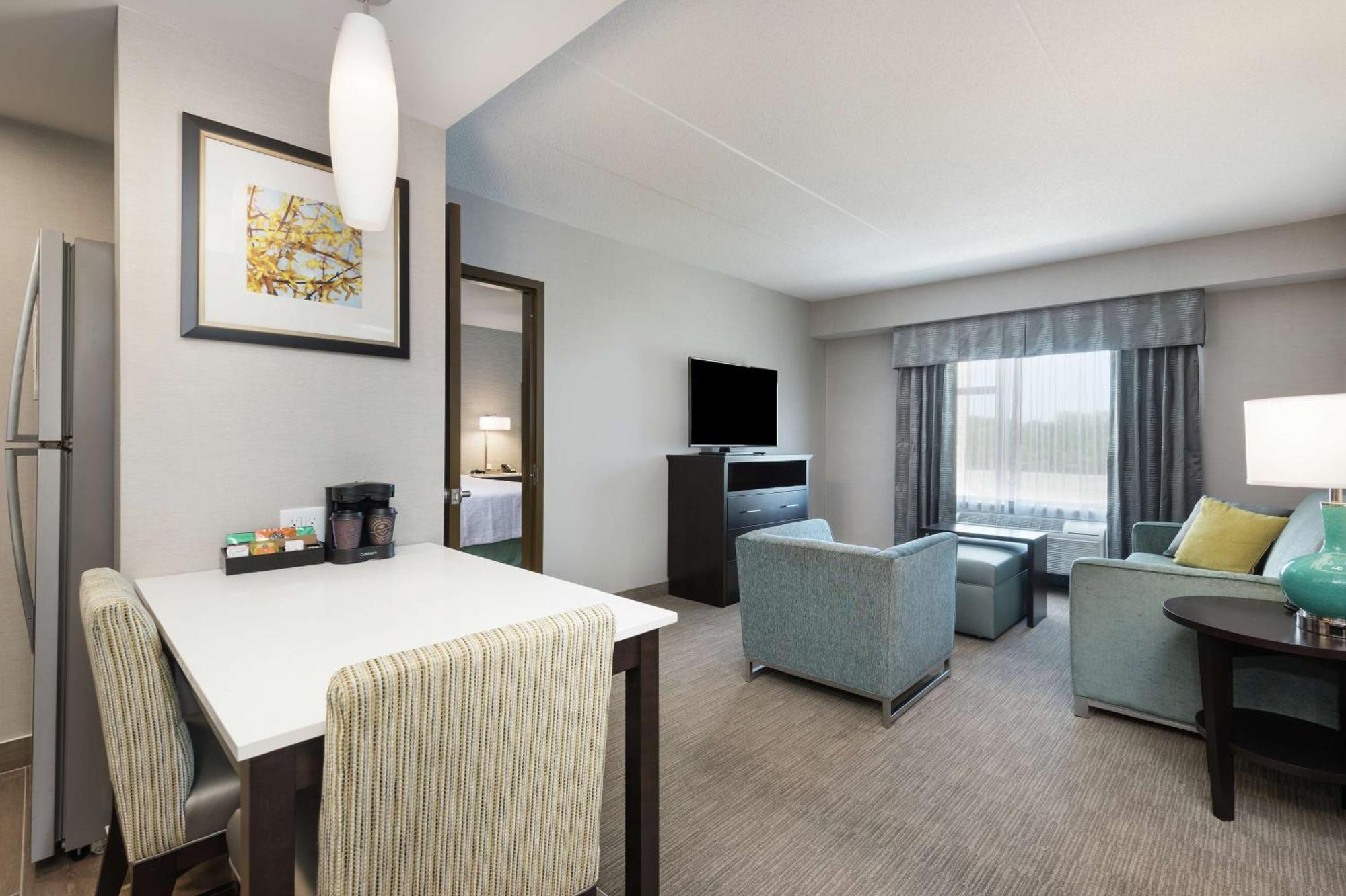 Homewood Suites By Hilton Ottawa Airport Eksteriør billede